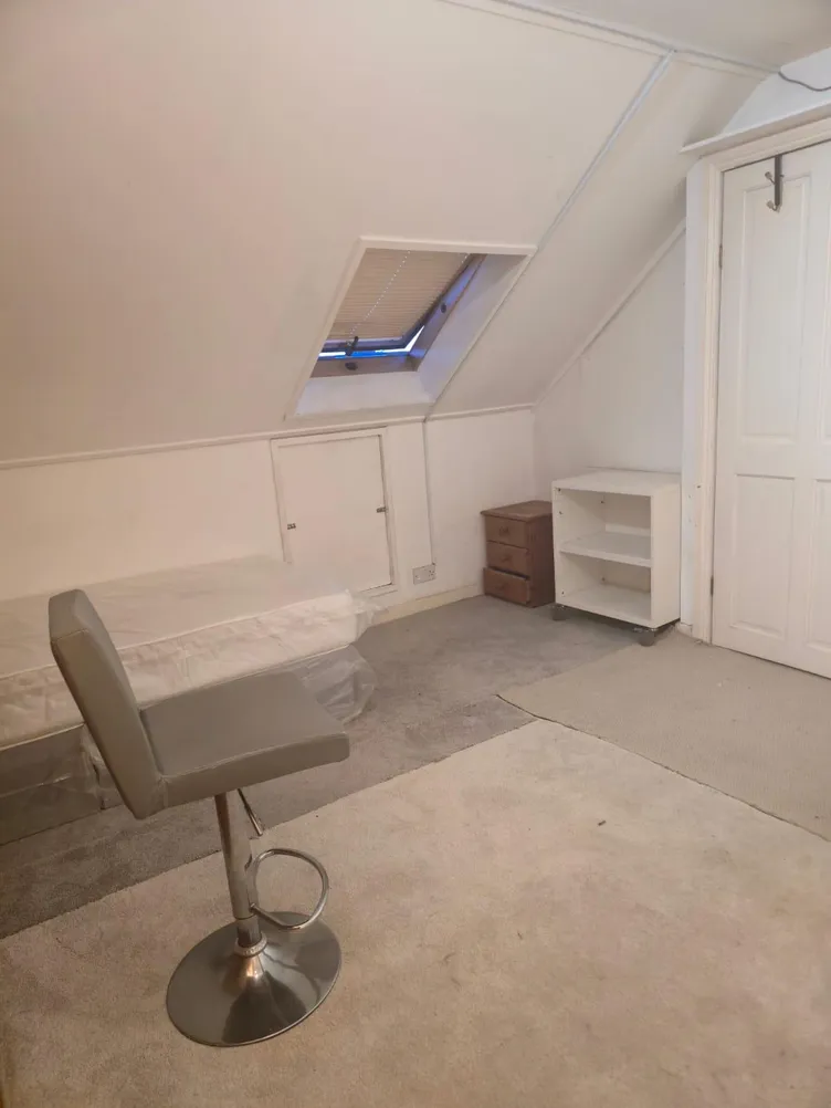 Property thumbnail 2