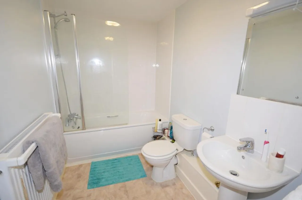 Property thumbnail 3