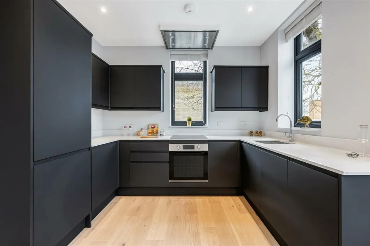 Property thumbnail 3