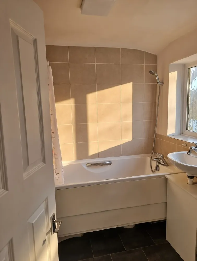 Property thumbnail 2