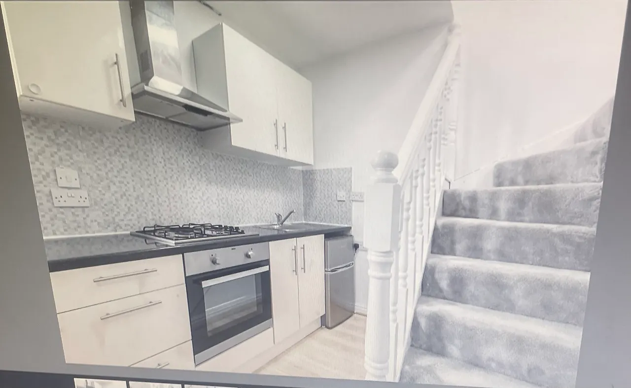 Property thumbnail 3