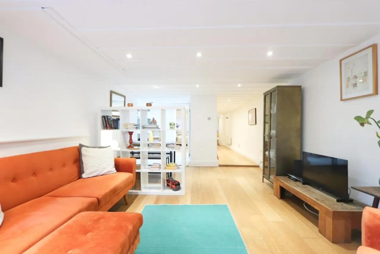 Property thumbnail 3