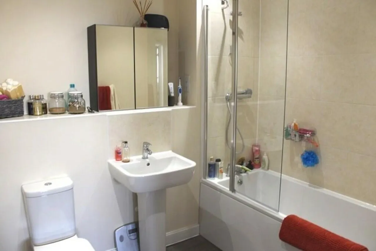 Property thumbnail 3