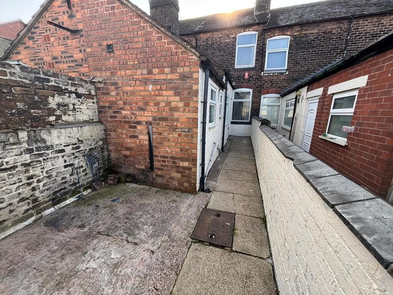 Property thumbnail 2