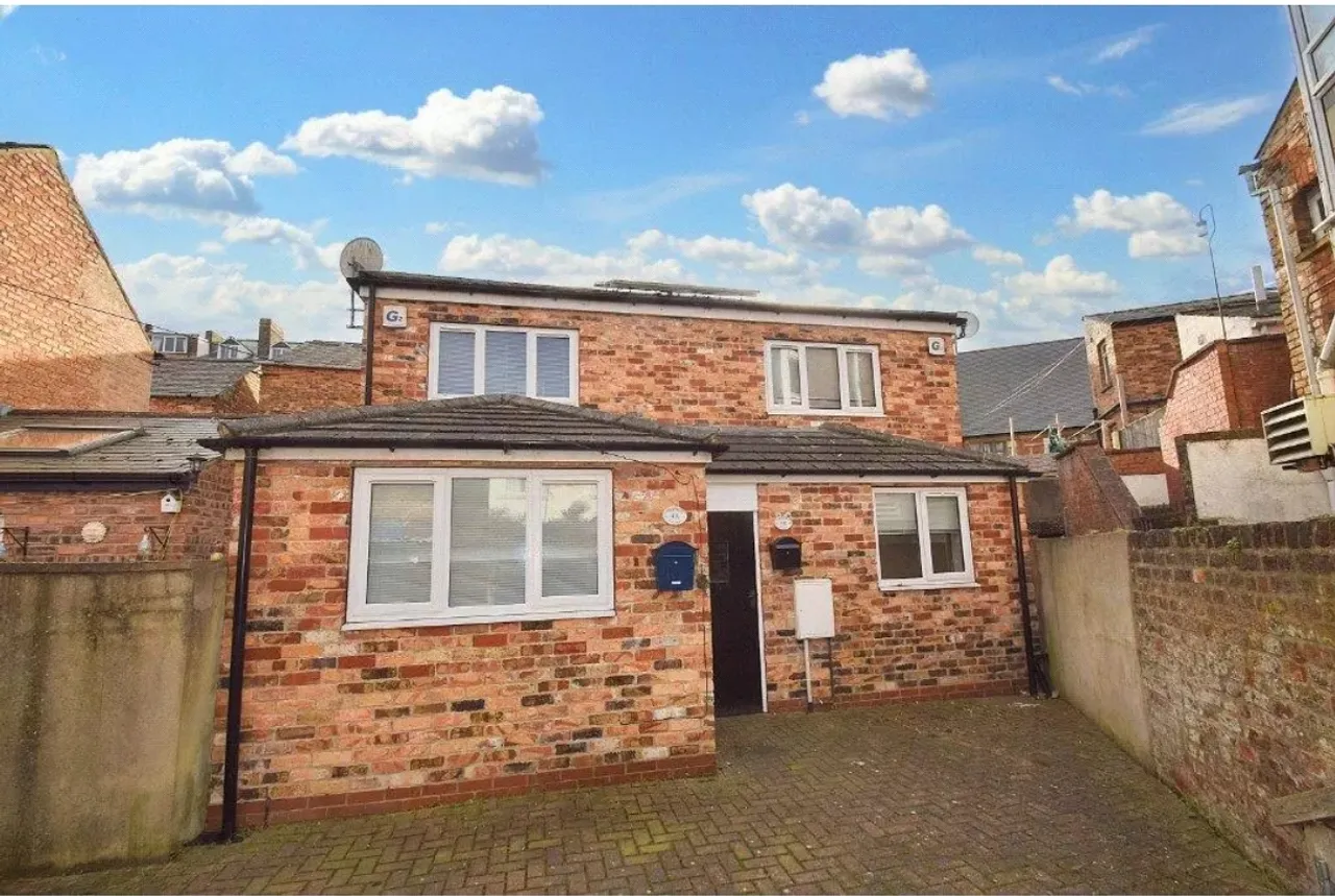 Property thumbnail 2