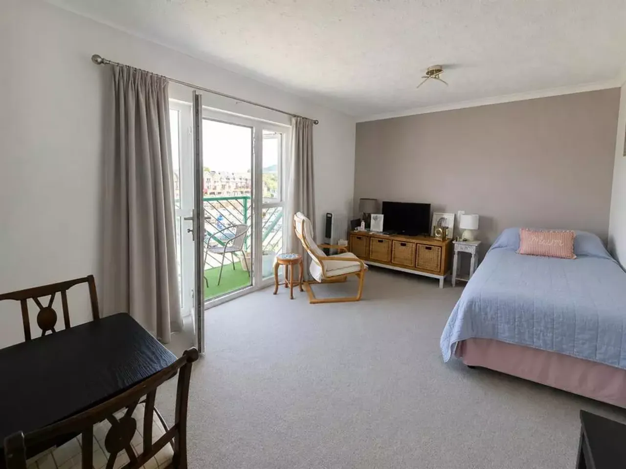 Property thumbnail 2