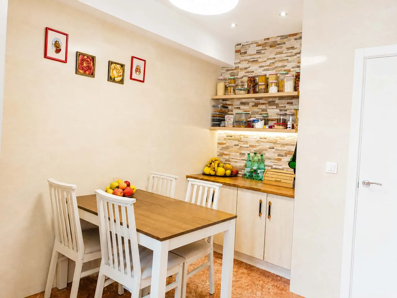 Flat For Sale in Chorley – property thumbnail 3