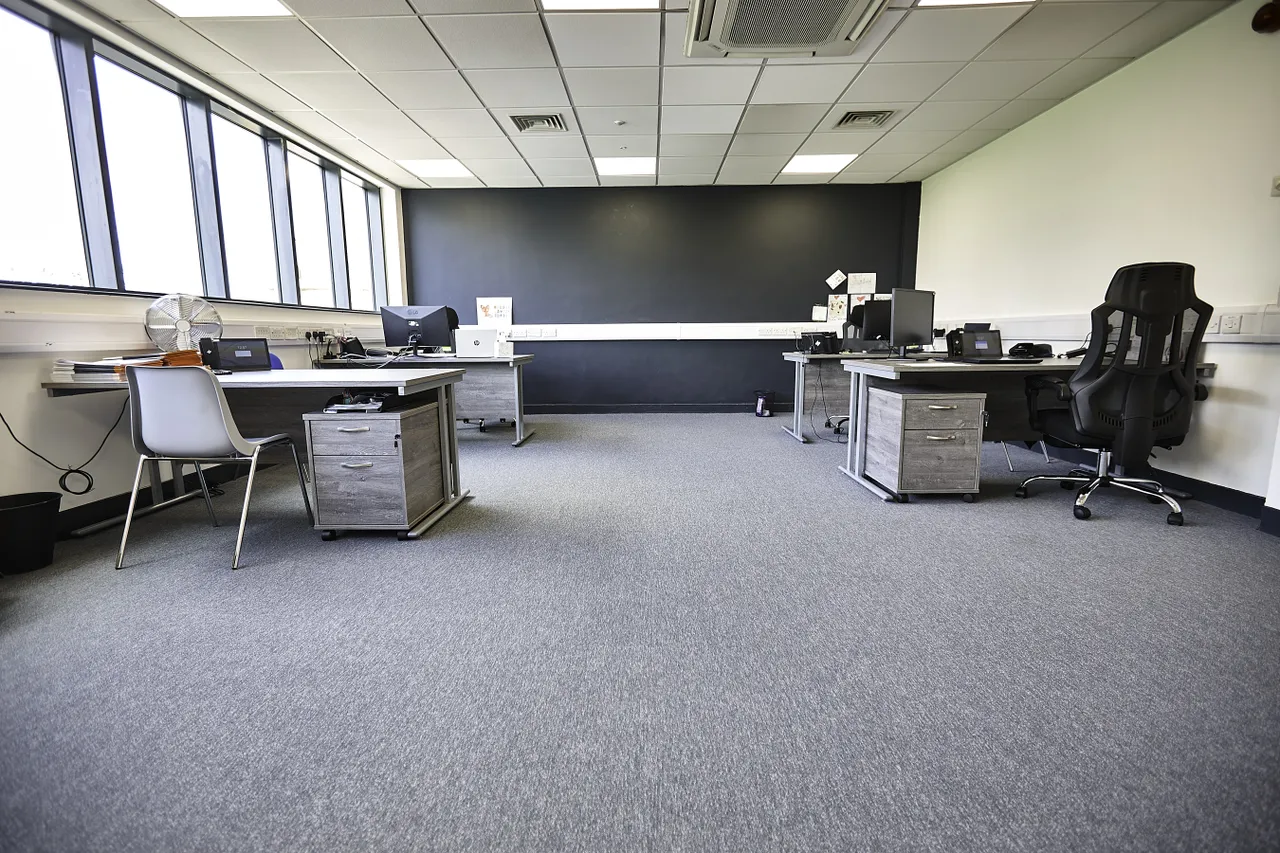 Office Space To Rent in Liverpool – property thumbnail 3