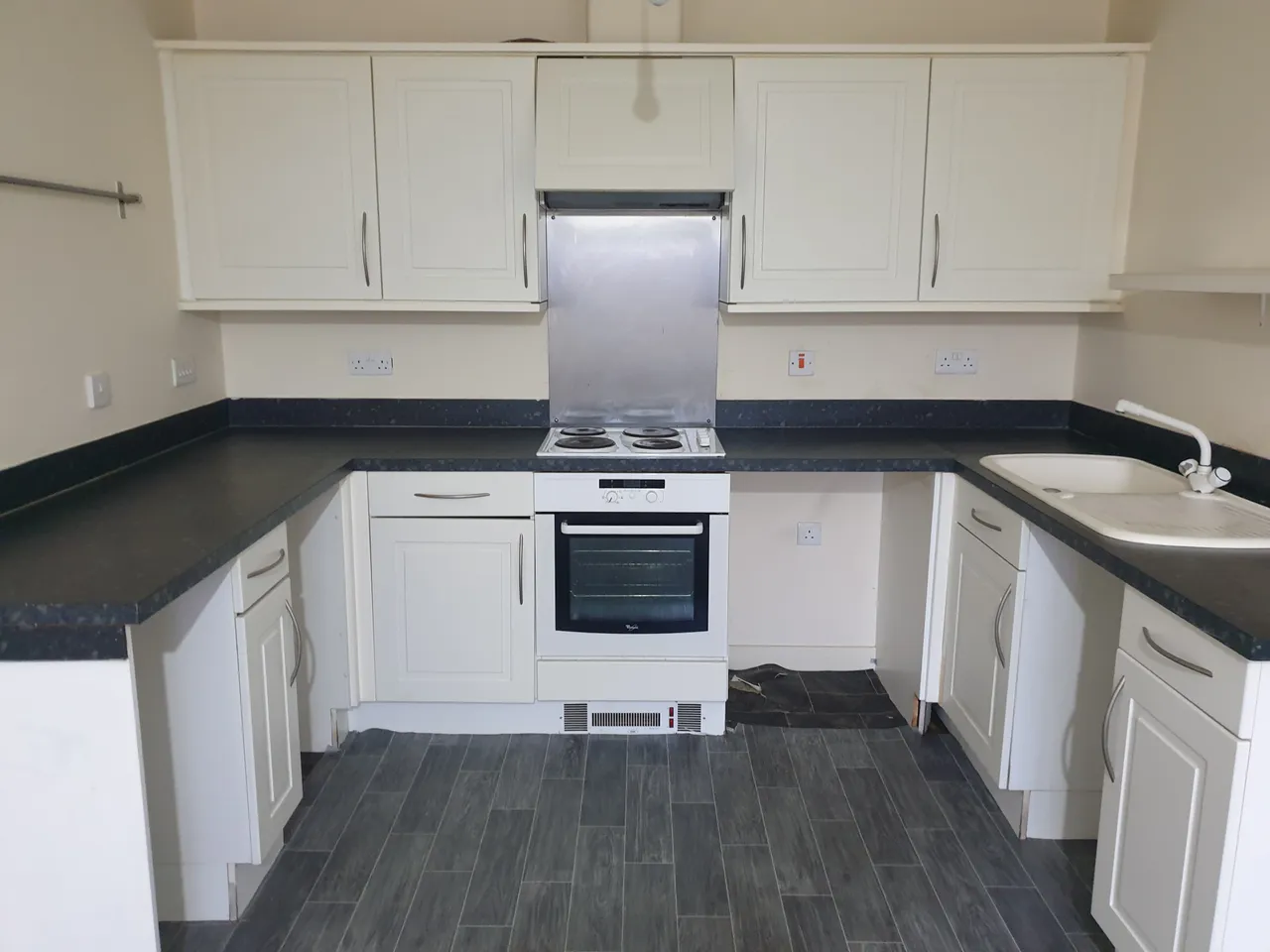 Flat For Sale in Middlesbrough – property photo 1