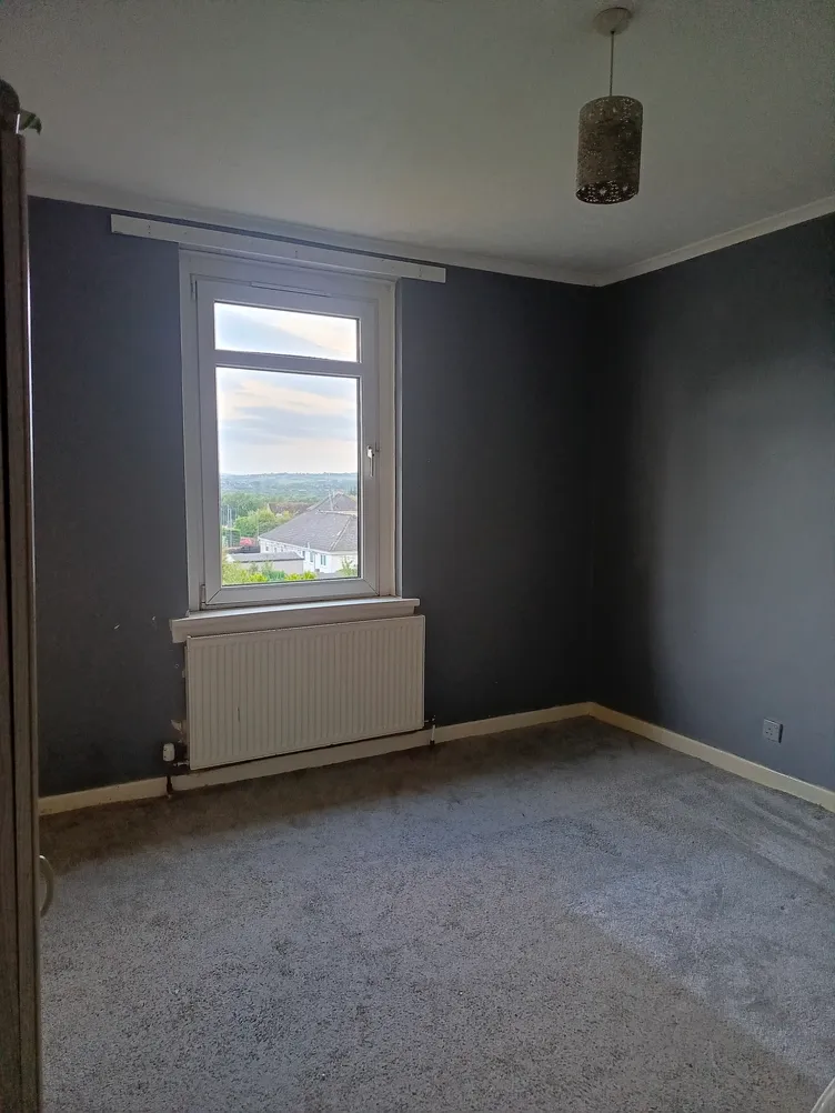 Semi-Detached House To Rent in Wishaw – property photo 2