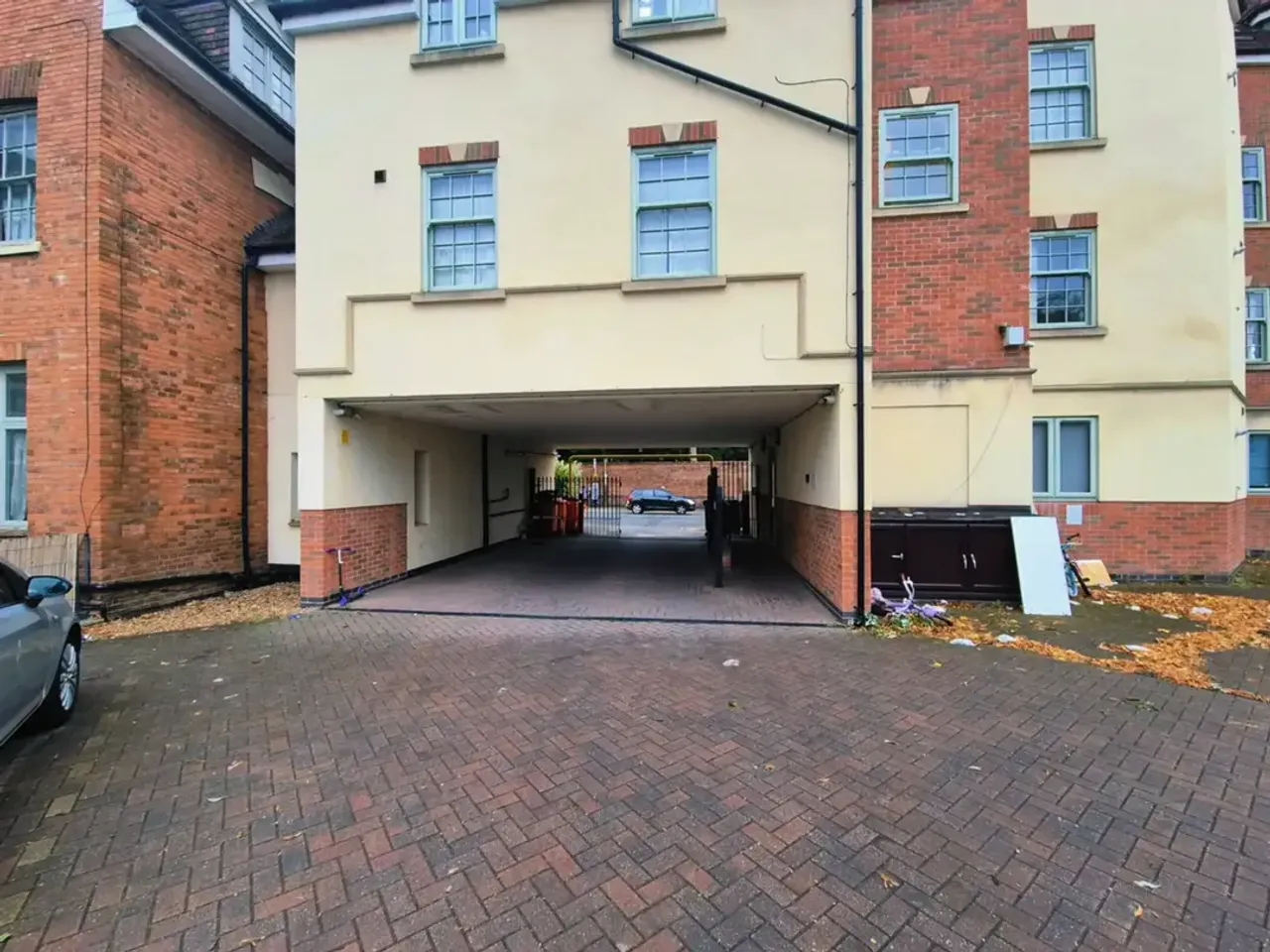 Flat To Rent in Leicester – property photo 2