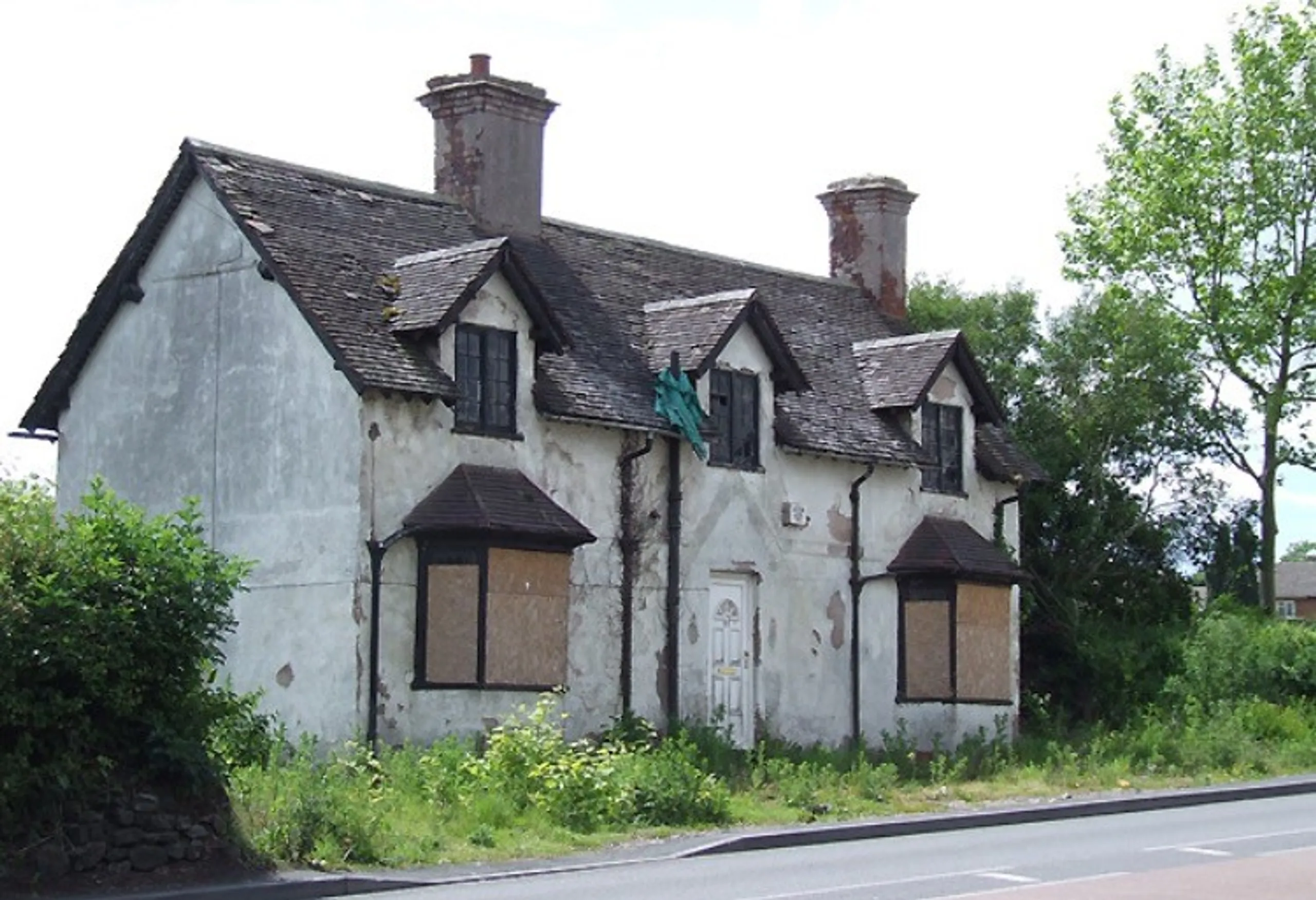 1699271624643-derelict detached.jpg