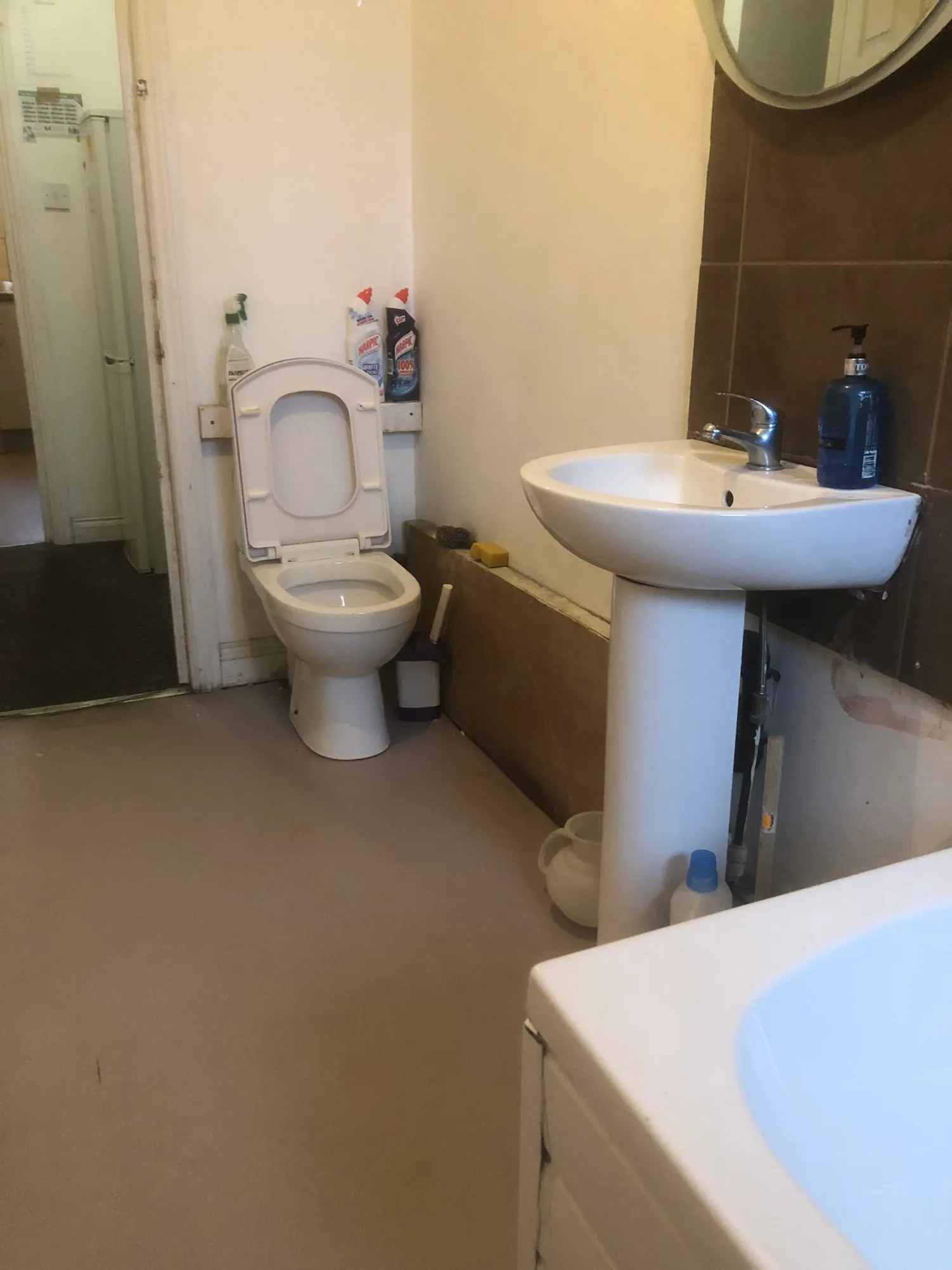 1739181884841-PHOTO-2025-02-08-17-02-14 2.jpg