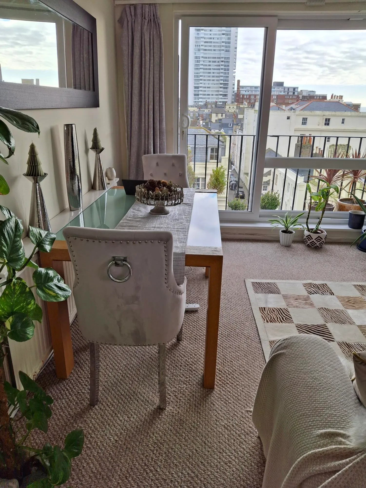 1740232113067-DINING SPACE B.jpg