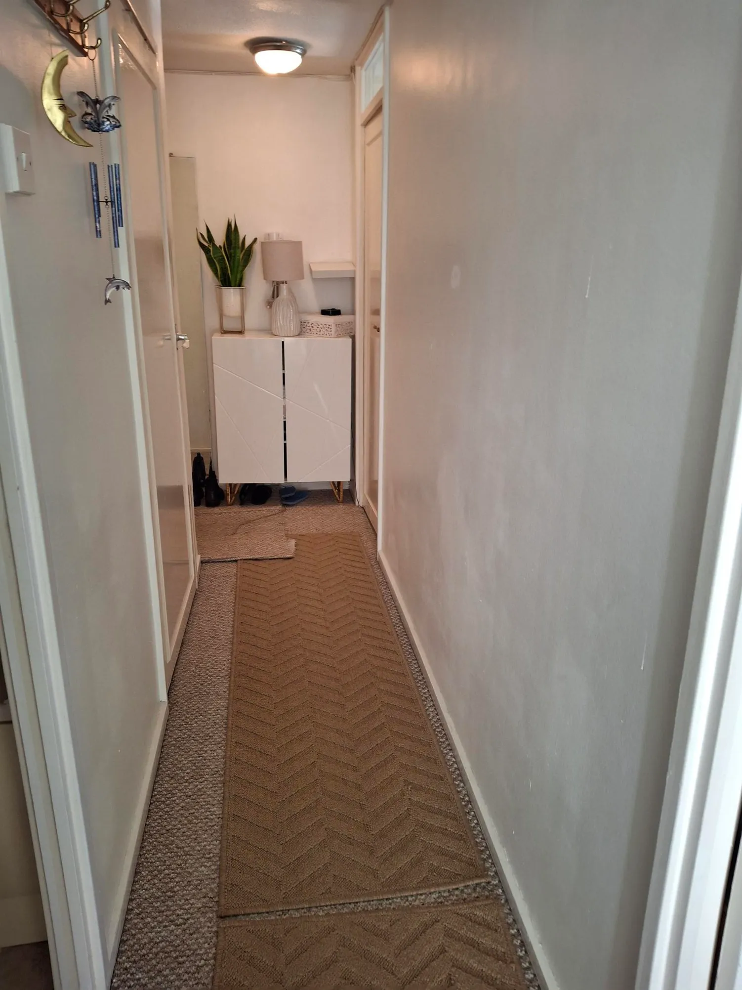 1740232191309-ENTRANCE HALL.jpg