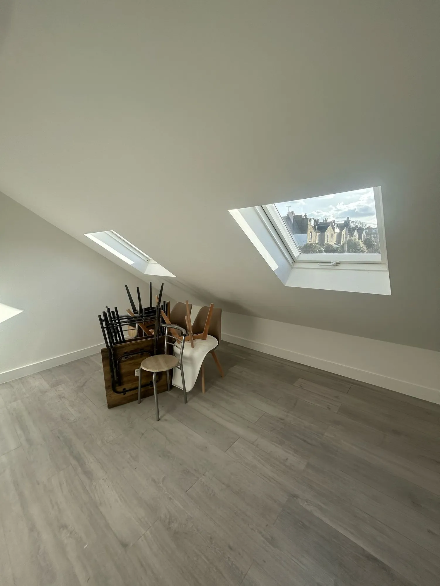 1740660068104-WhatsApp Image 2025-02-25 at 15.02.39.jpeg