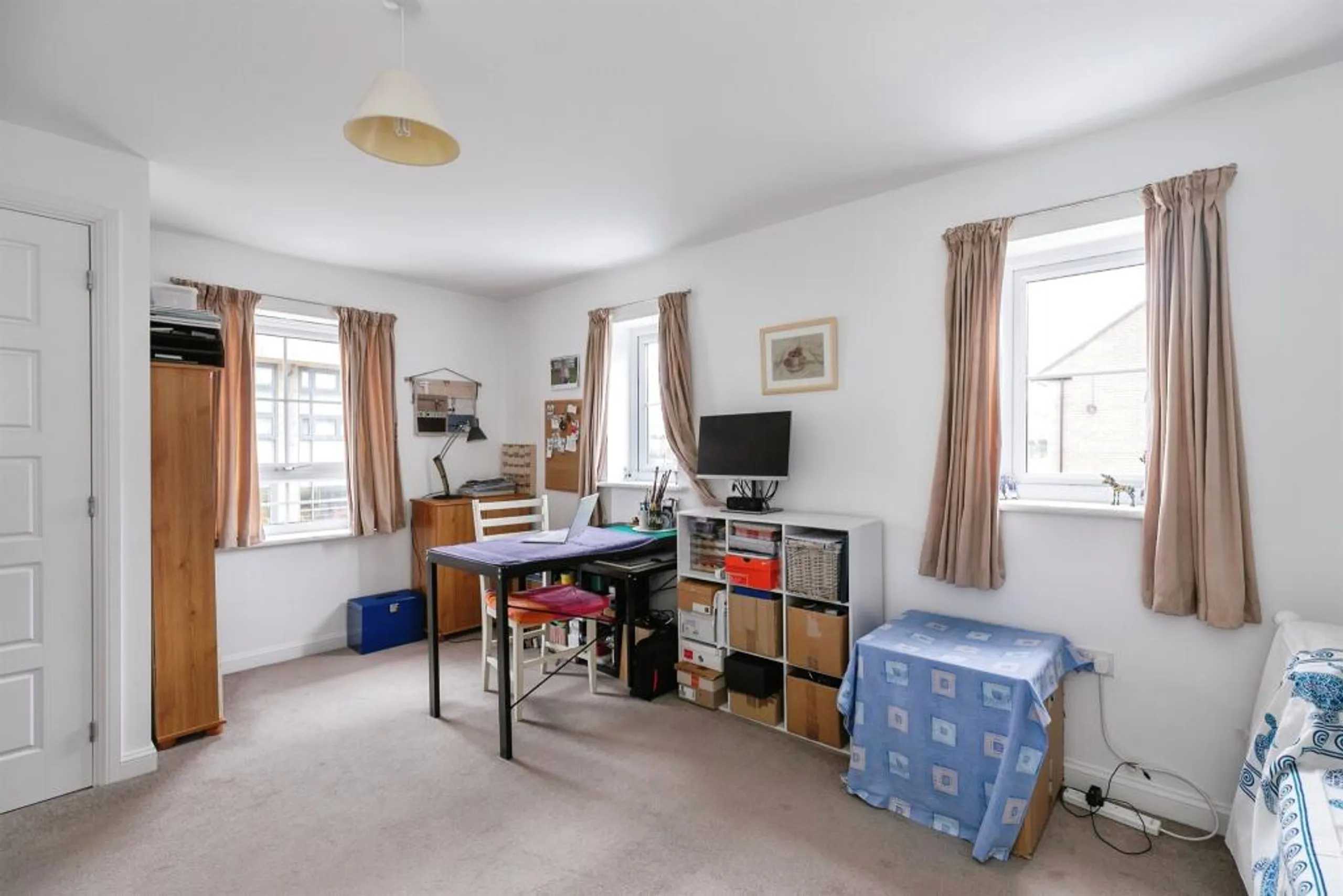 1771337871999-bed 1000.jpeg