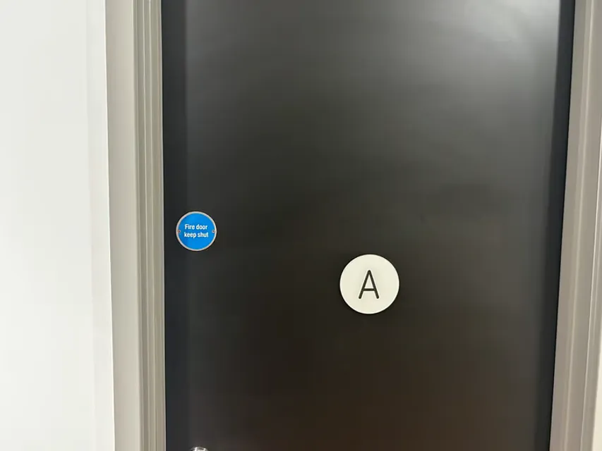 1696518375281-6.png
