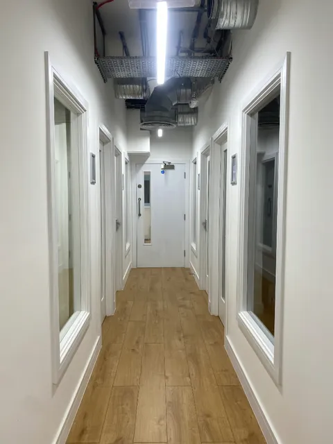 1701438995639-rr.png