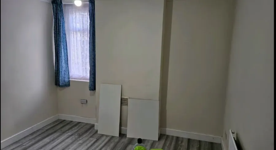 1718097697520-p1.jpg