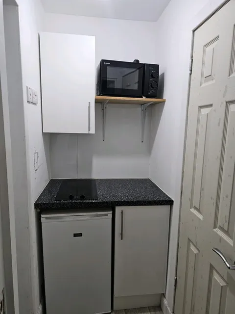 1718884897409-p4.jpg