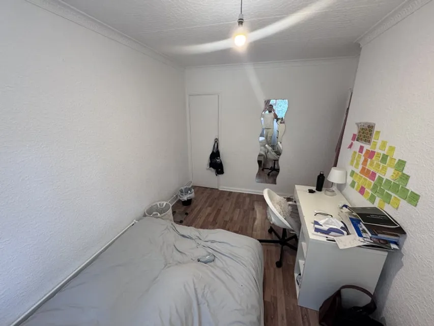 1723808745329-5.jpg