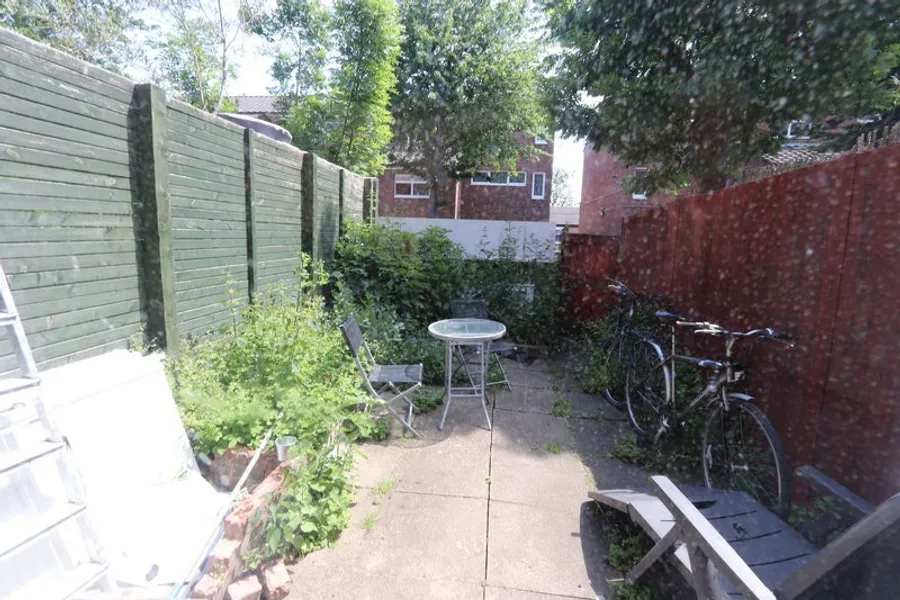 1724758238375-p7.jpg