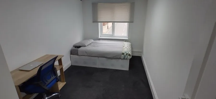 1725540374357-p1.jpg