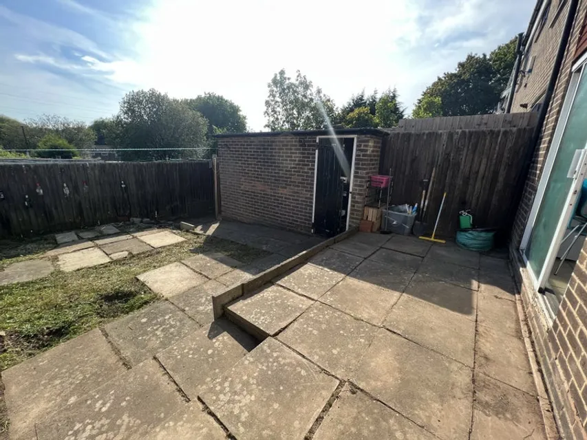 1727782133326-d6.jpg