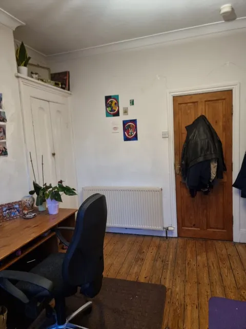 1727957278904-u5.jpg