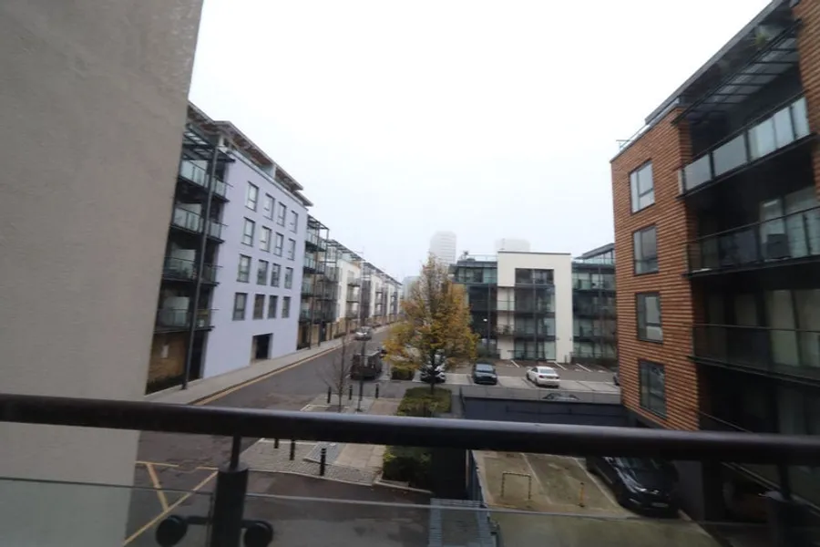 1731417697460-b1.jpg