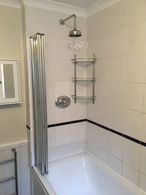 1731934986066-d8.jpg