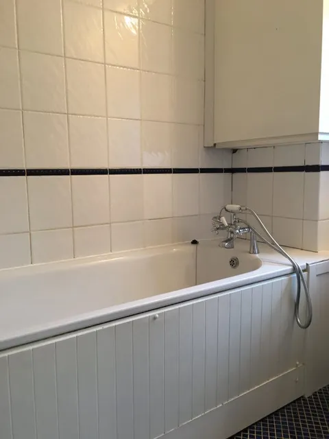 1731934986066-d9.jpg