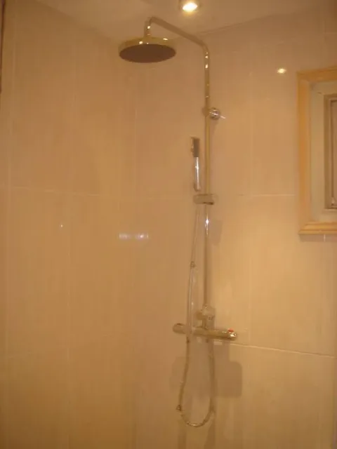 1736428726480-m6.jpg