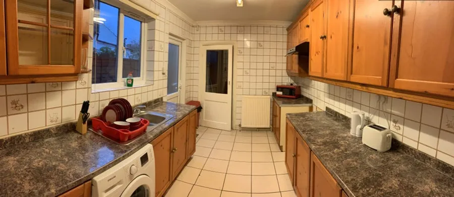 1741702467780-m4.jpg