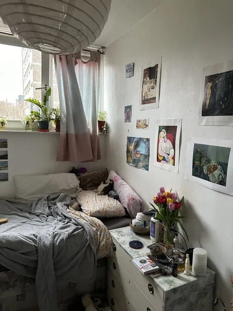 1745501226115-v1.jpg