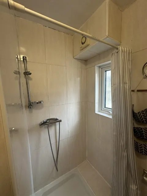 1745578279122-n7.jpg