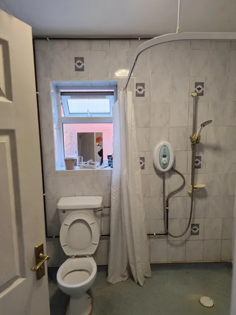 1746442080517-o9.jpg