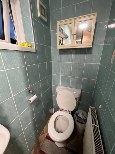 1746614497401-d5.jpg