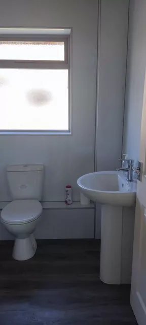 1747044315342-l8.webp