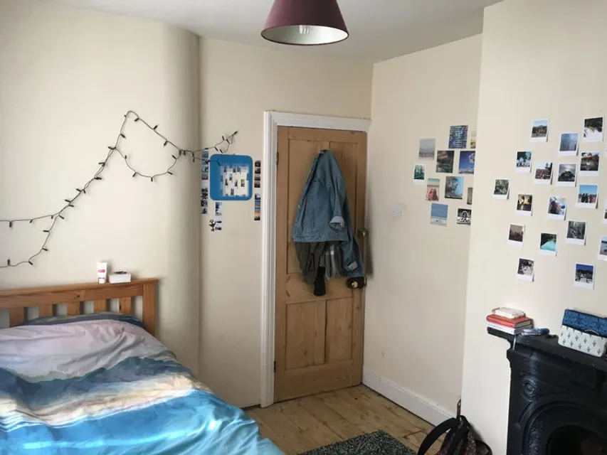 1751635127565-a1.jpg