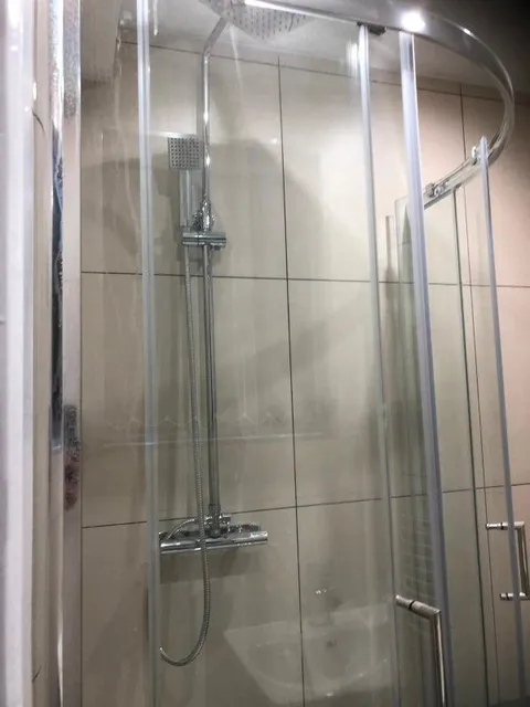 1751897378788-m6.jpg
